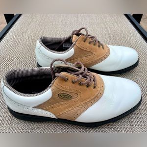 Ladies Footjoy Golf Shoes: 7